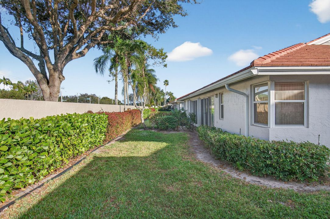 На продажу: $350,000 (3 спален, 2 ванн, 1683 Квадратных фут)