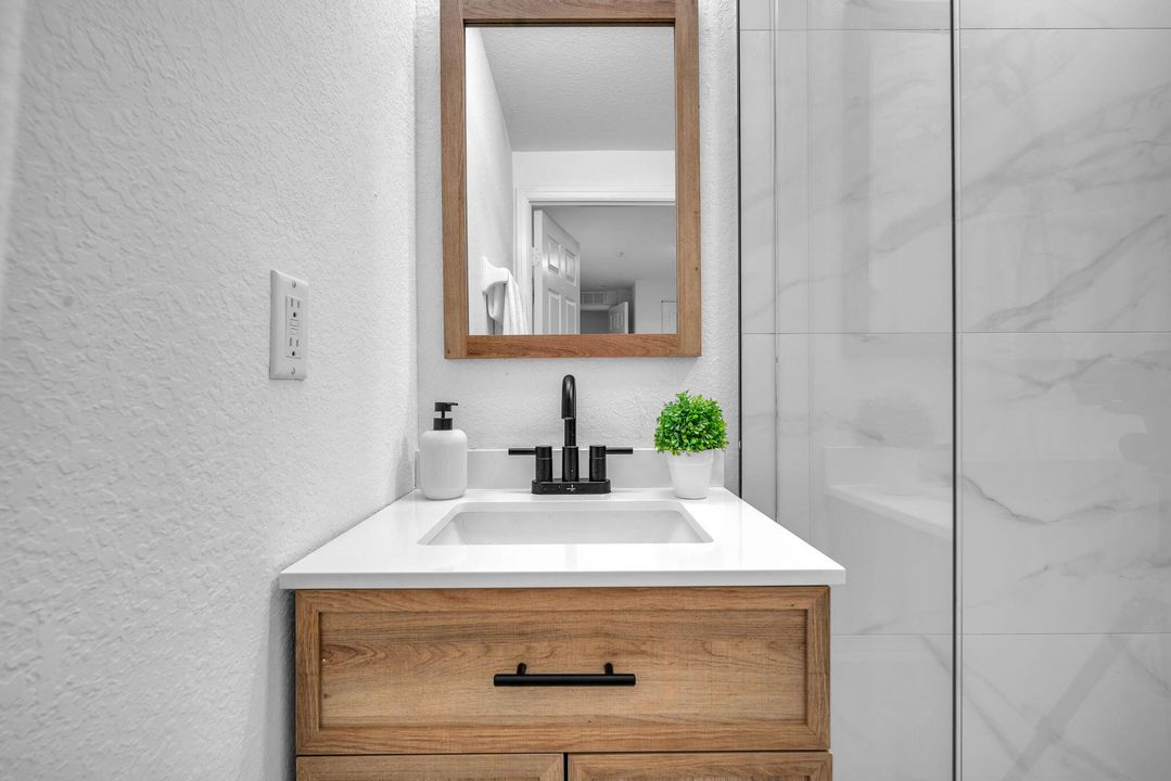 В аренду: $3,900 (4 спален, 3 ванн, 1864 Квадратных фут)