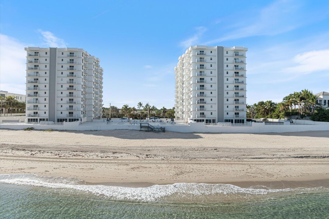 For Sale: $499,000 (2 beds, 2 baths, 1100 Square Feet)