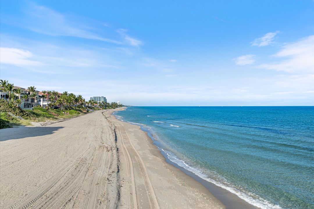 For Sale: $499,000 (2 beds, 2 baths, 1100 Square Feet)