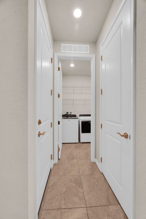 For Rent: $2,950 (3 beds, 2 baths, 1671 Square Feet)