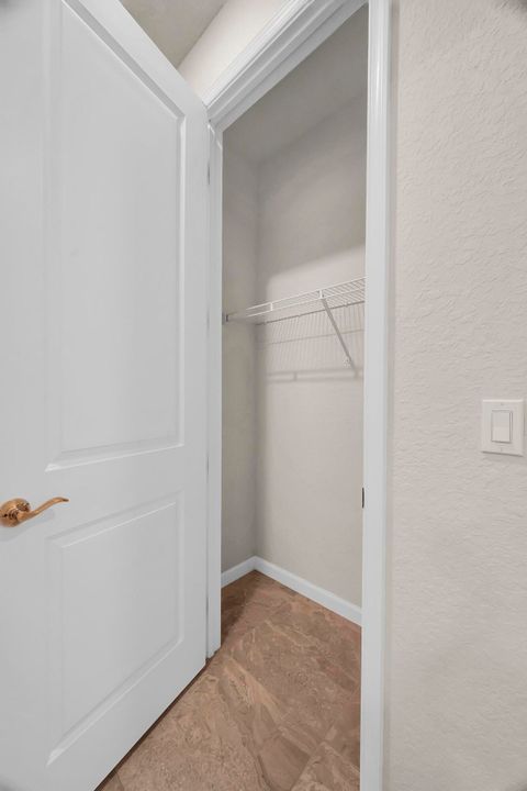 For Rent: $2,950 (3 beds, 2 baths, 1671 Square Feet)