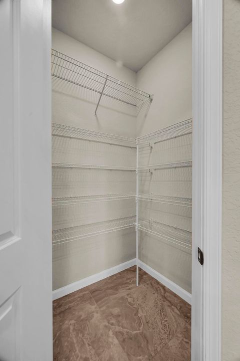 For Rent: $2,950 (3 beds, 2 baths, 1671 Square Feet)