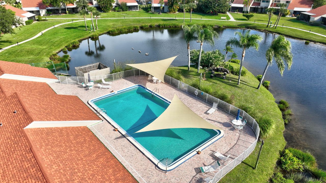 For Sale: $299,000 (2 beds, 2 baths, 1354 Square Feet)