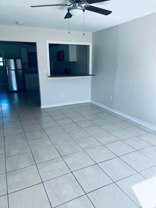 For Rent: $2,200 (2 beds, 2 baths, 1859 Square Feet)