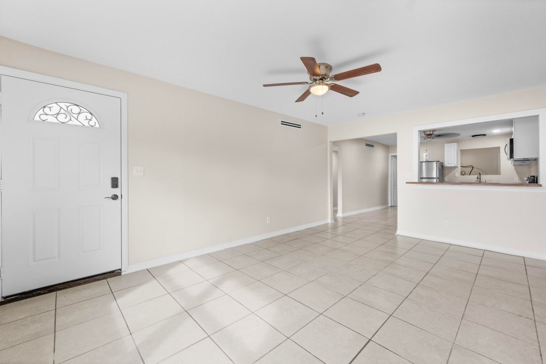 For Rent: $2,200 (2 beds, 2 baths, 1859 Square Feet)