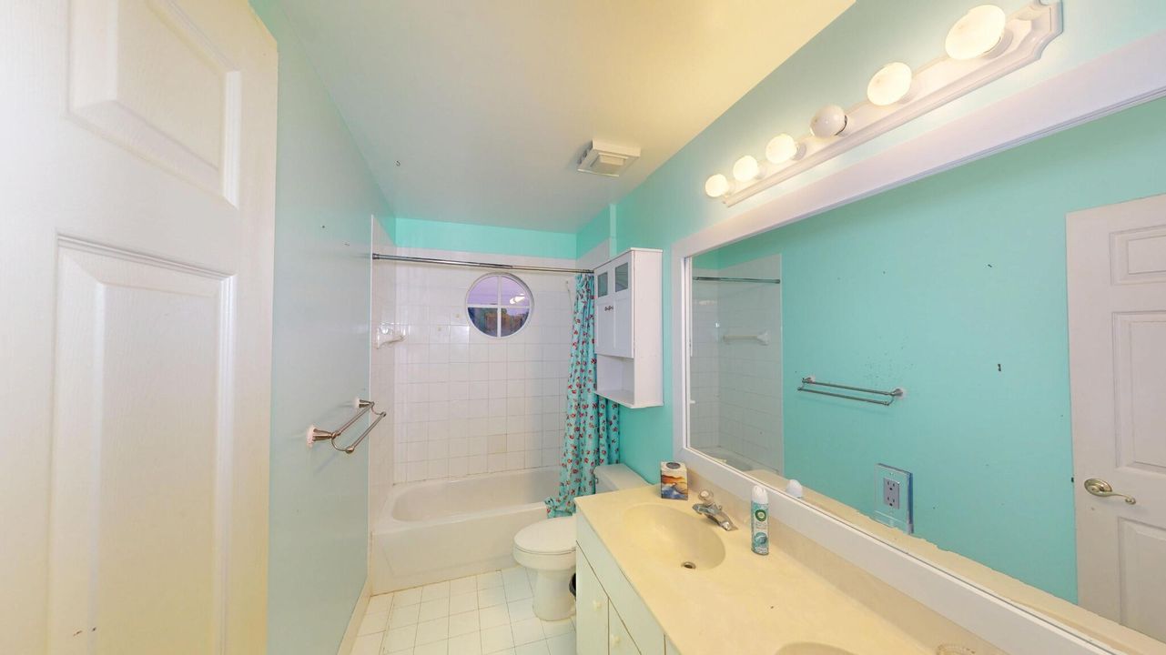 For Rent: $3,500 (4 beds, 2 baths, 2240 Square Feet)