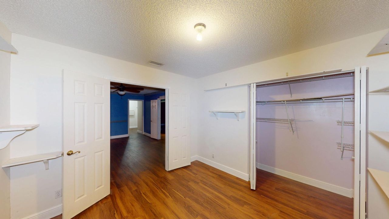 For Rent: $3,500 (4 beds, 2 baths, 2240 Square Feet)