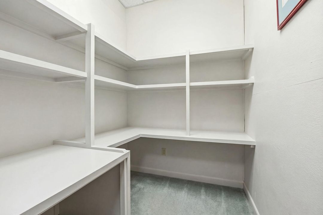 For Sale: $950,000 (0 beds, 0 baths, 3488 Square Feet)