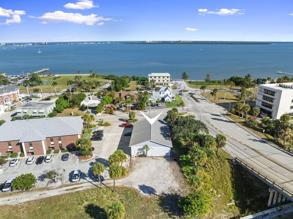 For Sale: $950,000 (0 beds, 0 baths, 3488 Square Feet)