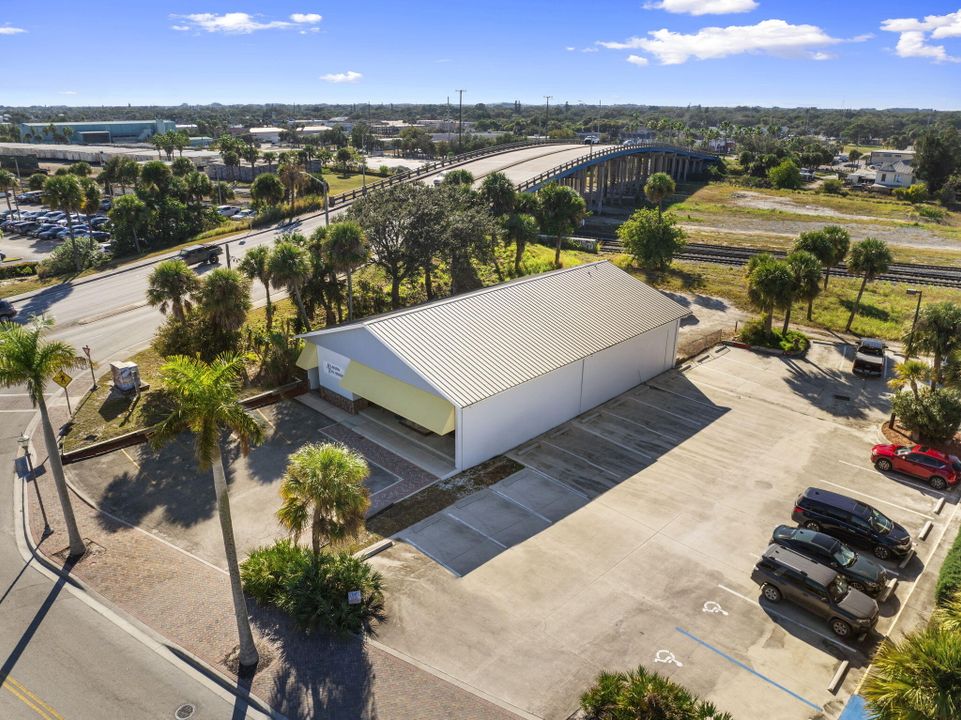 For Sale: $950,000 (0 beds, 0 baths, 3488 Square Feet)