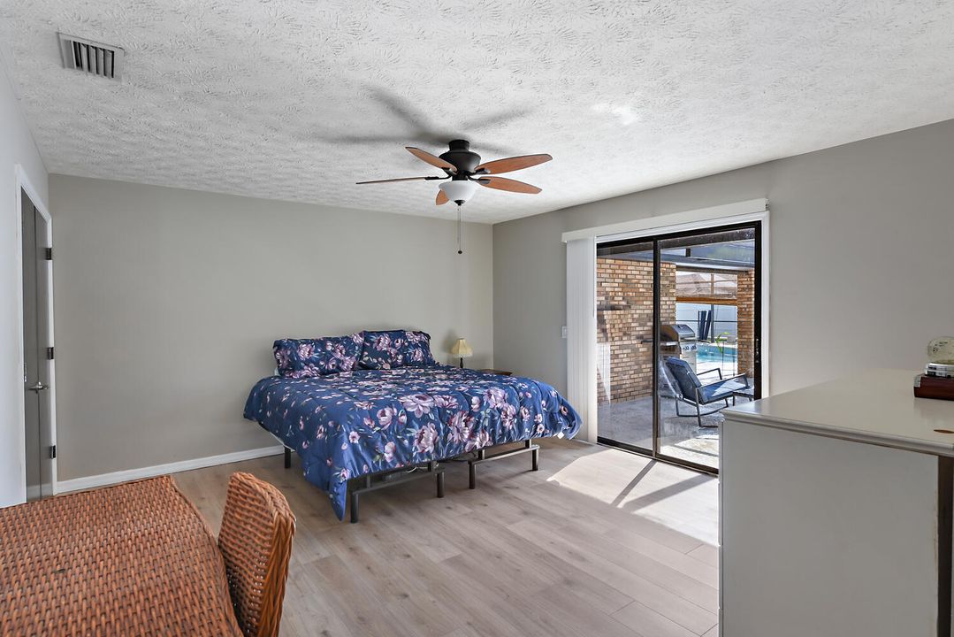 На продажу: $519,900 (4 спален, 3 ванн, 2200 Квадратных фут)