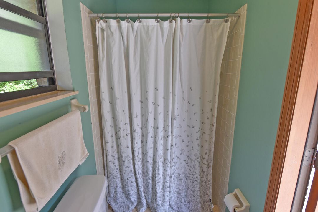 На продажу: $519,900 (4 спален, 3 ванн, 2200 Квадратных фут)