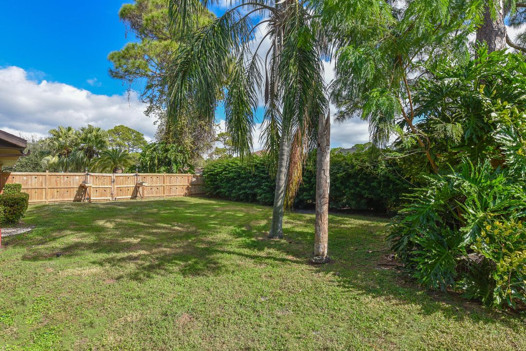 На продажу: $519,900 (4 спален, 3 ванн, 2200 Квадратных фут)