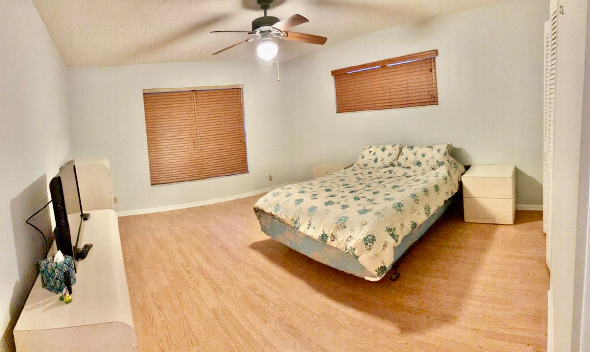 For Sale: $238,500 (2 beds, 2 baths, 1404 Square Feet)