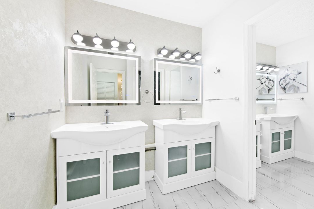 En Venta: $725,000 (4 camas, 2 baños, 2919 Pies cuadrados)