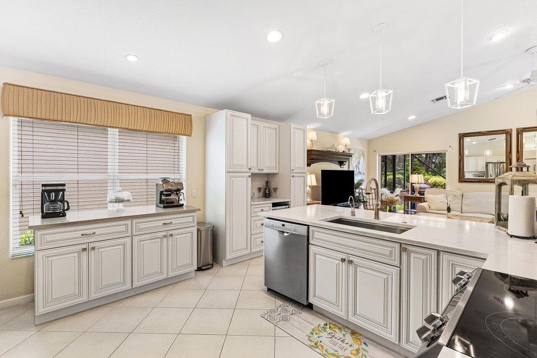 For Sale: $529,000 (3 beds, 2 baths, 1858 Square Feet)