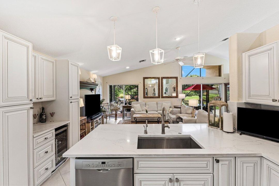 For Sale: $529,000 (3 beds, 2 baths, 1858 Square Feet)