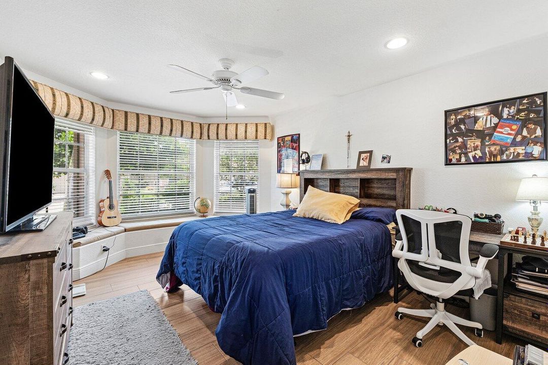 For Sale: $529,000 (3 beds, 2 baths, 1858 Square Feet)