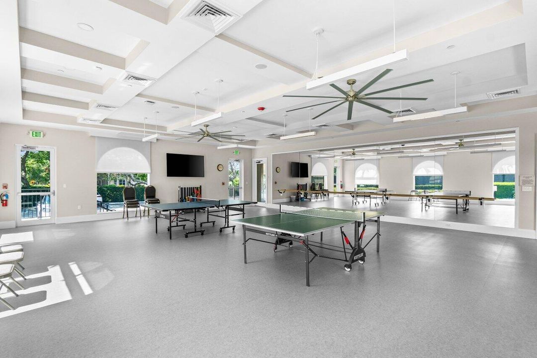 For Sale: $529,000 (3 beds, 2 baths, 1858 Square Feet)