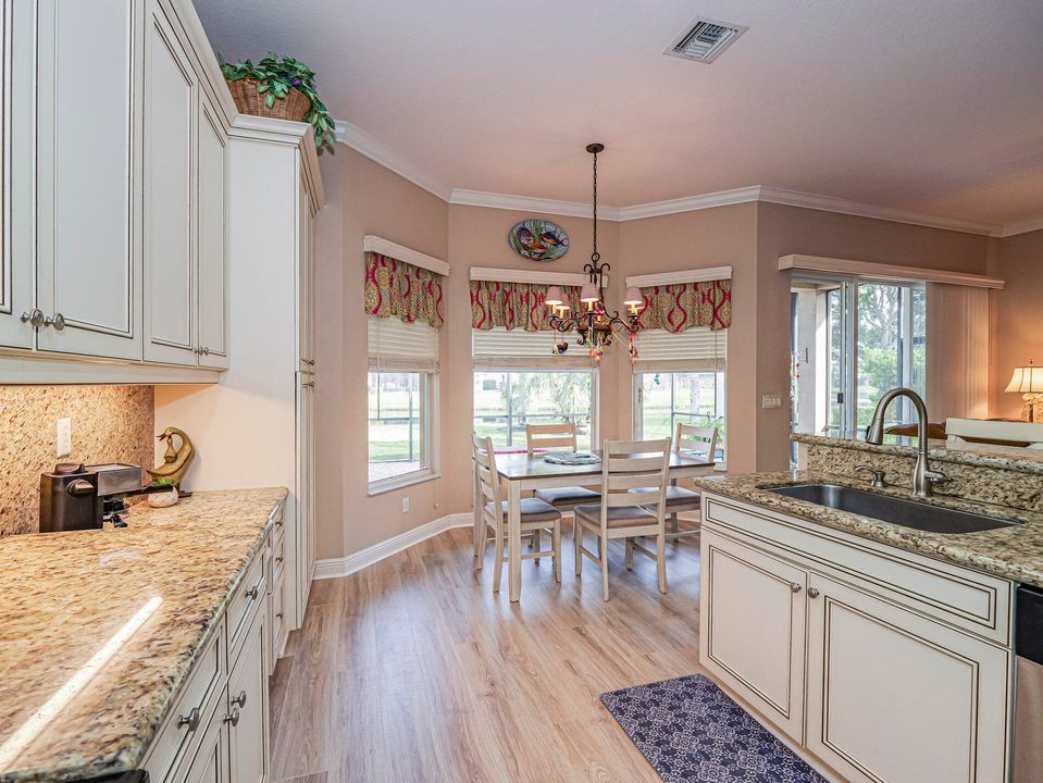 For Sale: $485,000 (3 beds, 2 baths, 2141 Square Feet)