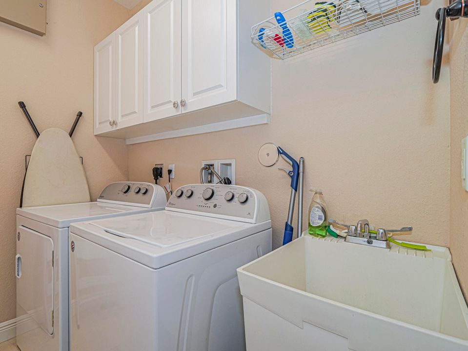 For Sale: $485,000 (3 beds, 2 baths, 2141 Square Feet)