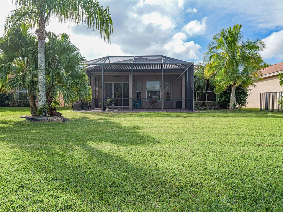 For Sale: $485,000 (3 beds, 2 baths, 2141 Square Feet)