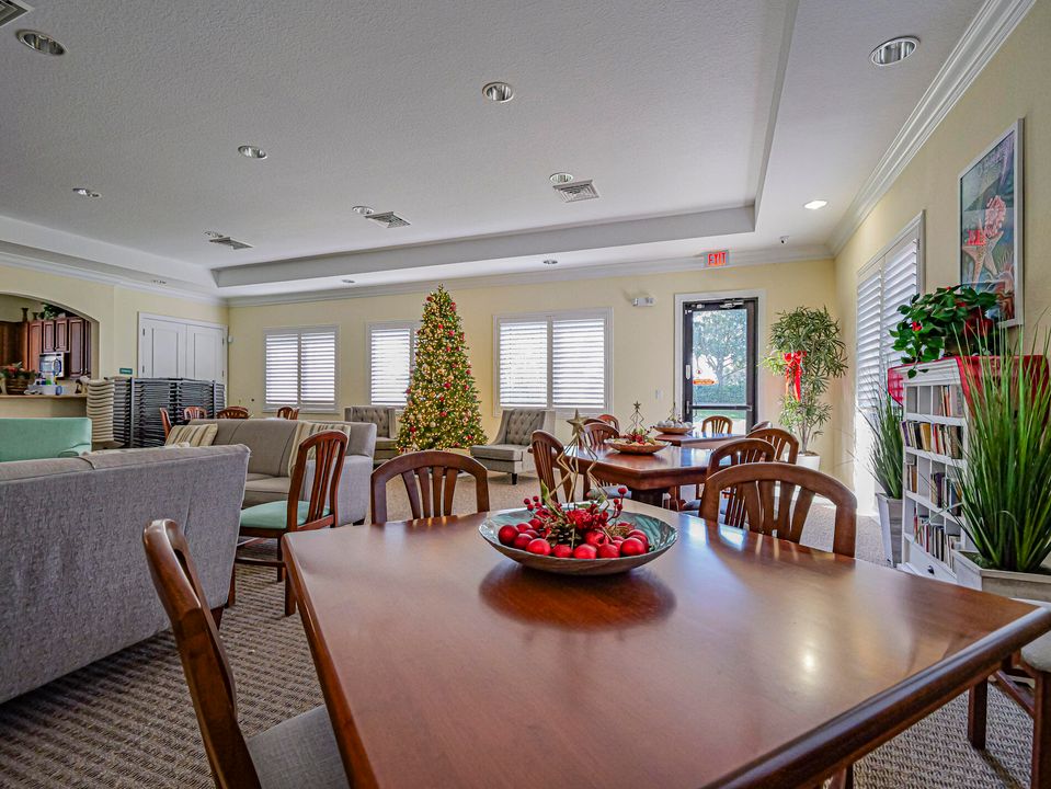 For Sale: $485,000 (3 beds, 2 baths, 2141 Square Feet)