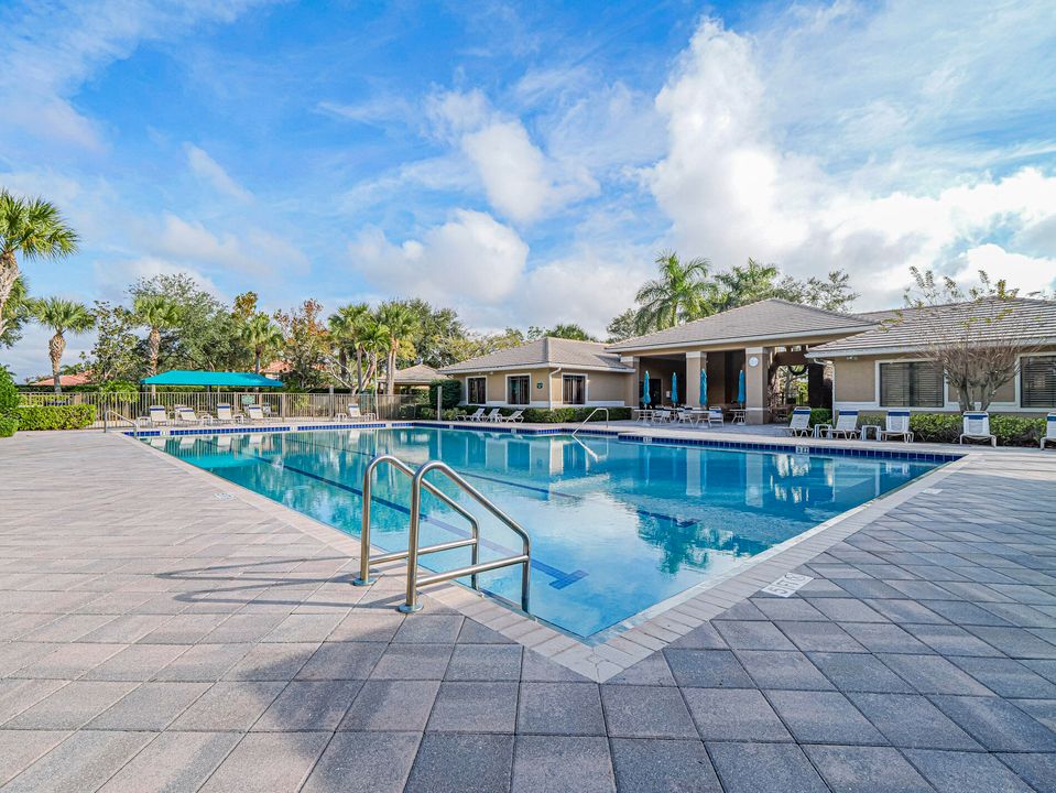 For Sale: $485,000 (3 beds, 2 baths, 2141 Square Feet)