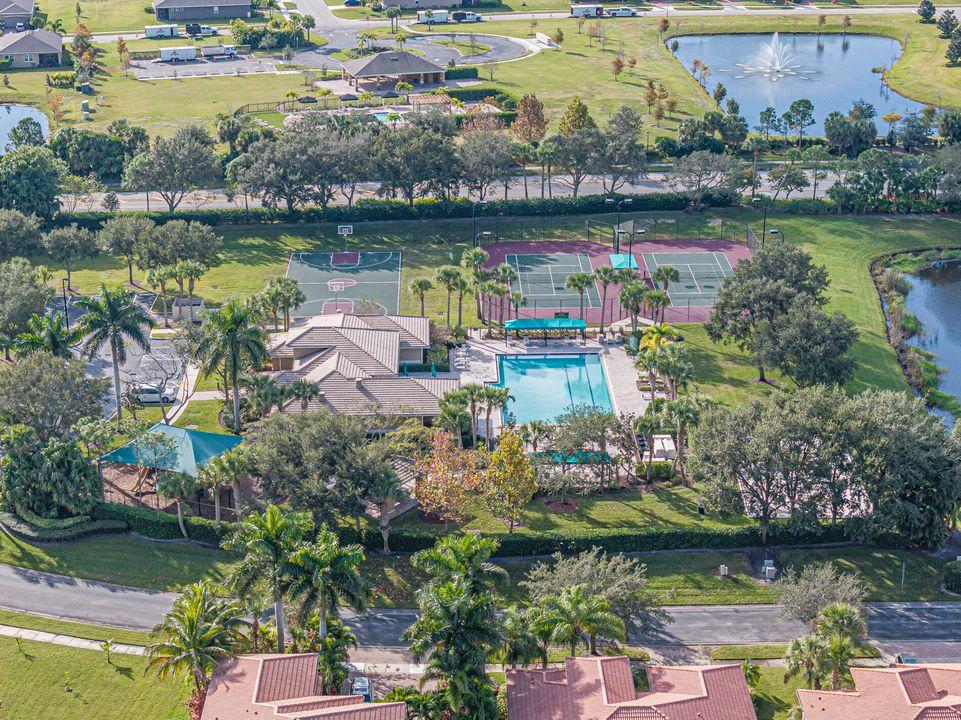 For Sale: $485,000 (3 beds, 2 baths, 2141 Square Feet)