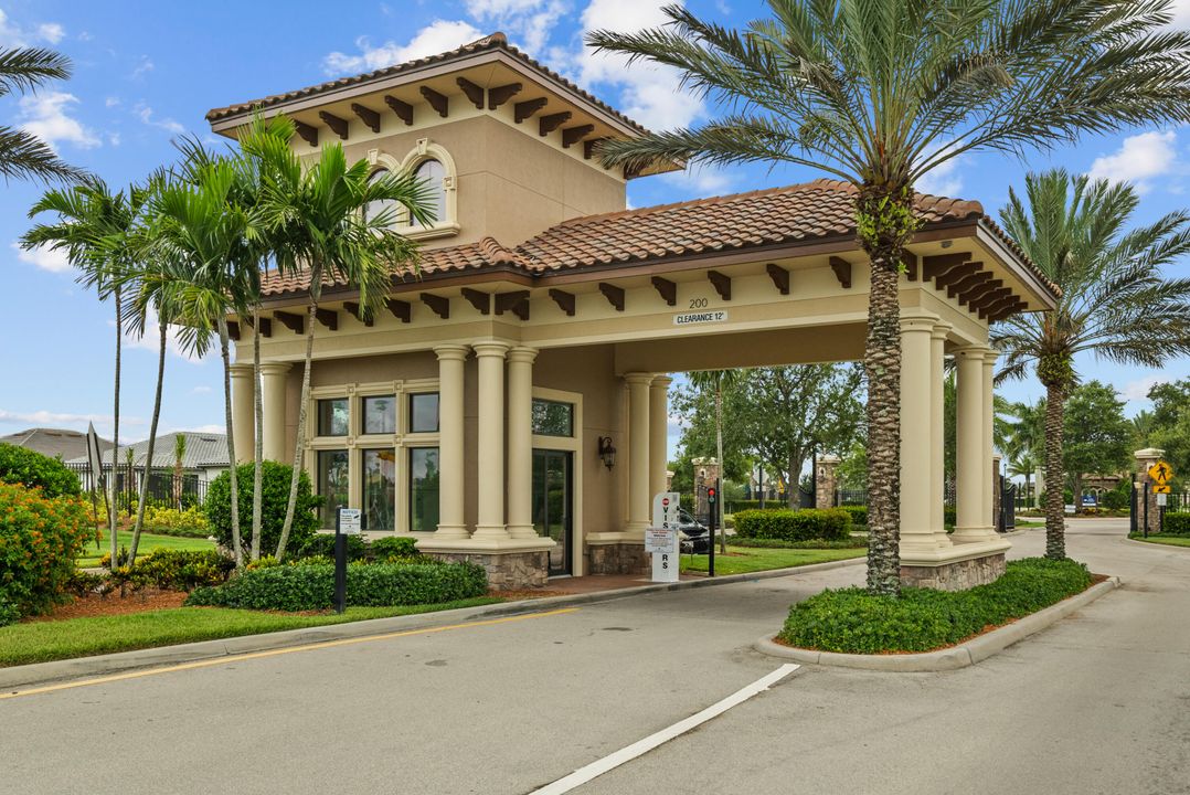 For Rent: $2,950 (3 beds, 2 baths, 1671 Square Feet)