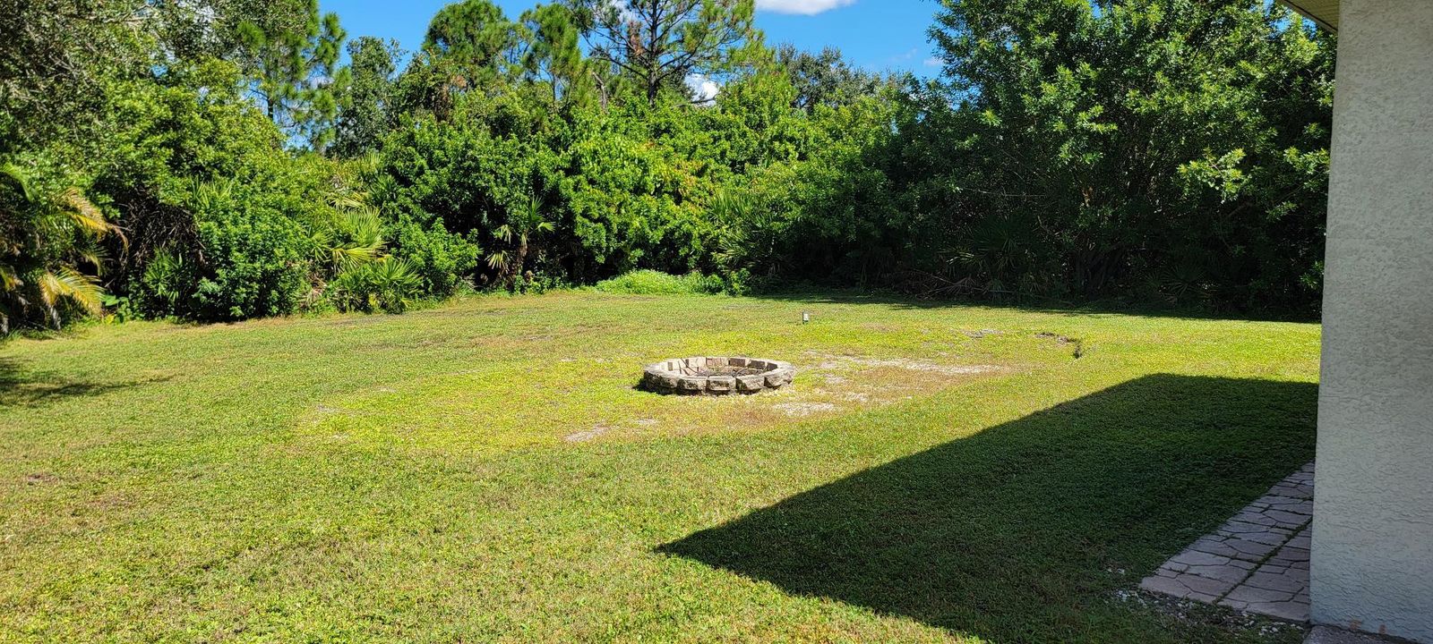 待售: $279,900 (3 贝兹, 2 浴室, 1240 平方英尺)