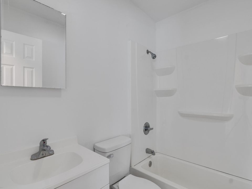 For Sale: $239,900 (3 beds, 1 baths, 1056 Square Feet)