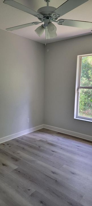 待售: $279,900 (3 贝兹, 2 浴室, 1240 平方英尺)