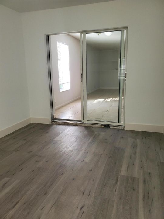 For Rent: $2,600 (3 beds, 2 baths, 1205 Square Feet)