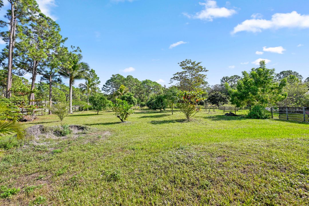 For Sale: $725,000 (4 beds, 3 baths, 2315 Square Feet)