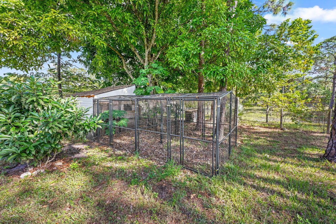 For Sale: $725,000 (4 beds, 3 baths, 2315 Square Feet)