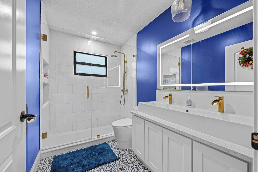 For Sale: $725,000 (4 beds, 3 baths, 2315 Square Feet)