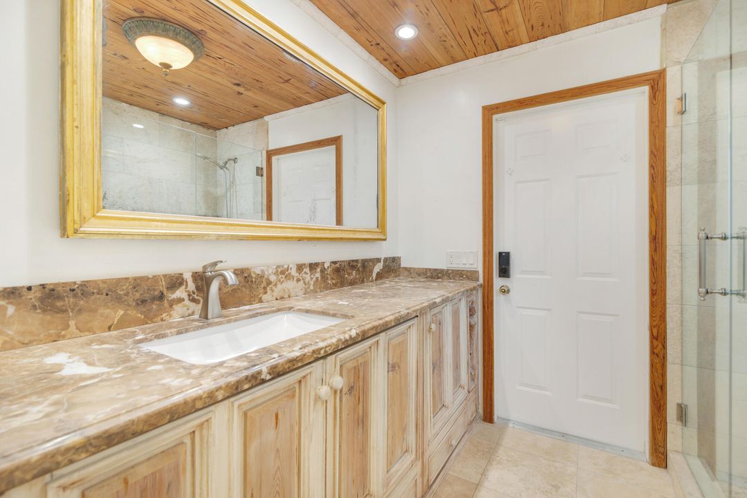 En Venta: $1,750,000 (5 camas, 5 baños, 3597 Pies cuadrados)