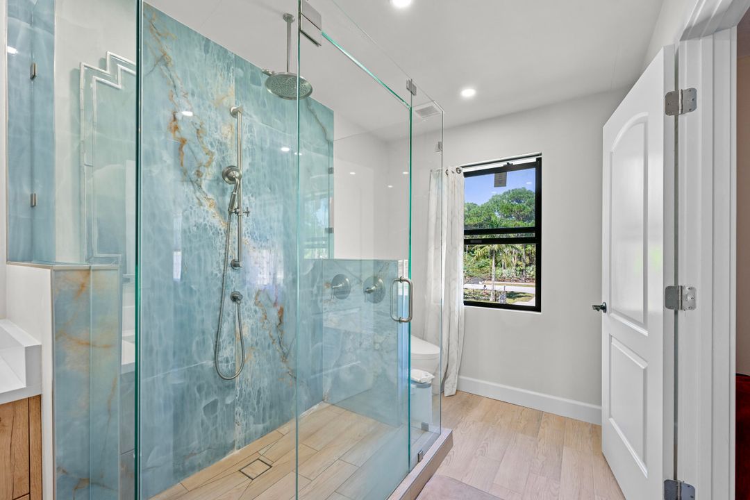 For Sale: $725,000 (4 beds, 3 baths, 2315 Square Feet)