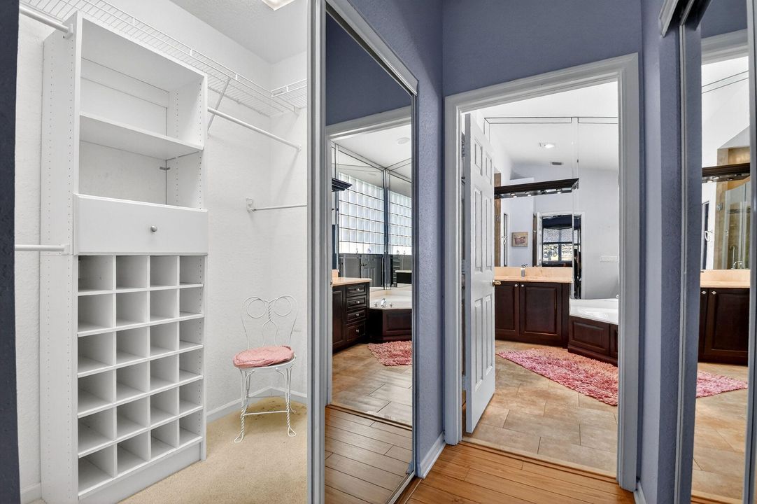 En Venta: $439,900 (2 camas, 2 baños, 1880 Pies cuadrados)