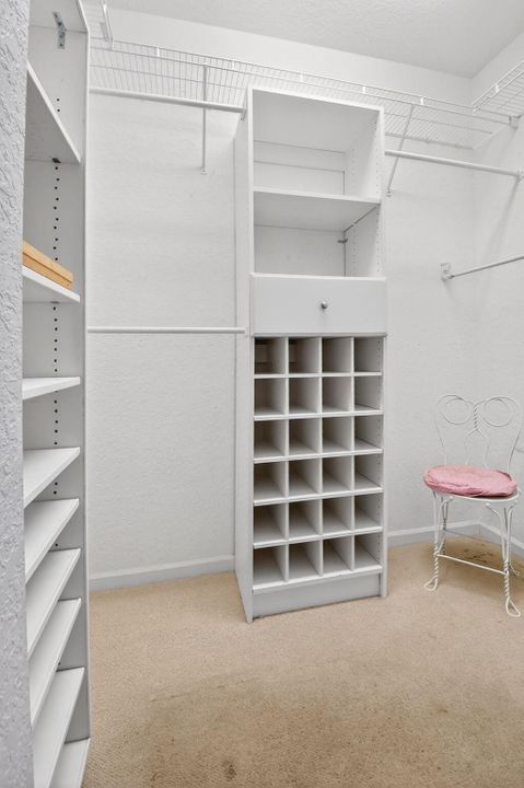 En Venta: $439,900 (2 camas, 2 baños, 1880 Pies cuadrados)