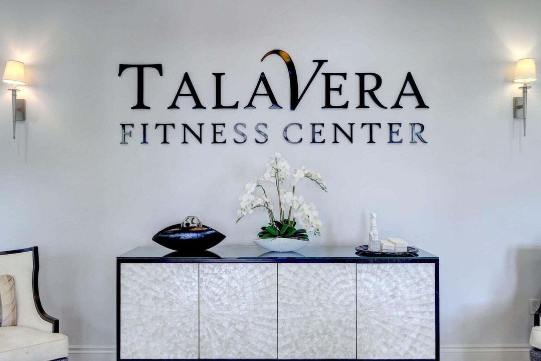 На продажу: $325,000 (2 спален, 2 ванн, 1620 Квадратных фут)