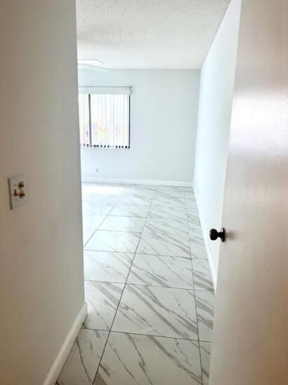 For Rent: $2,750 (2 beds, 2 baths, 1148 Square Feet)