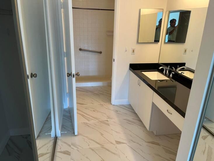 For Rent: $2,750 (2 beds, 2 baths, 1148 Square Feet)