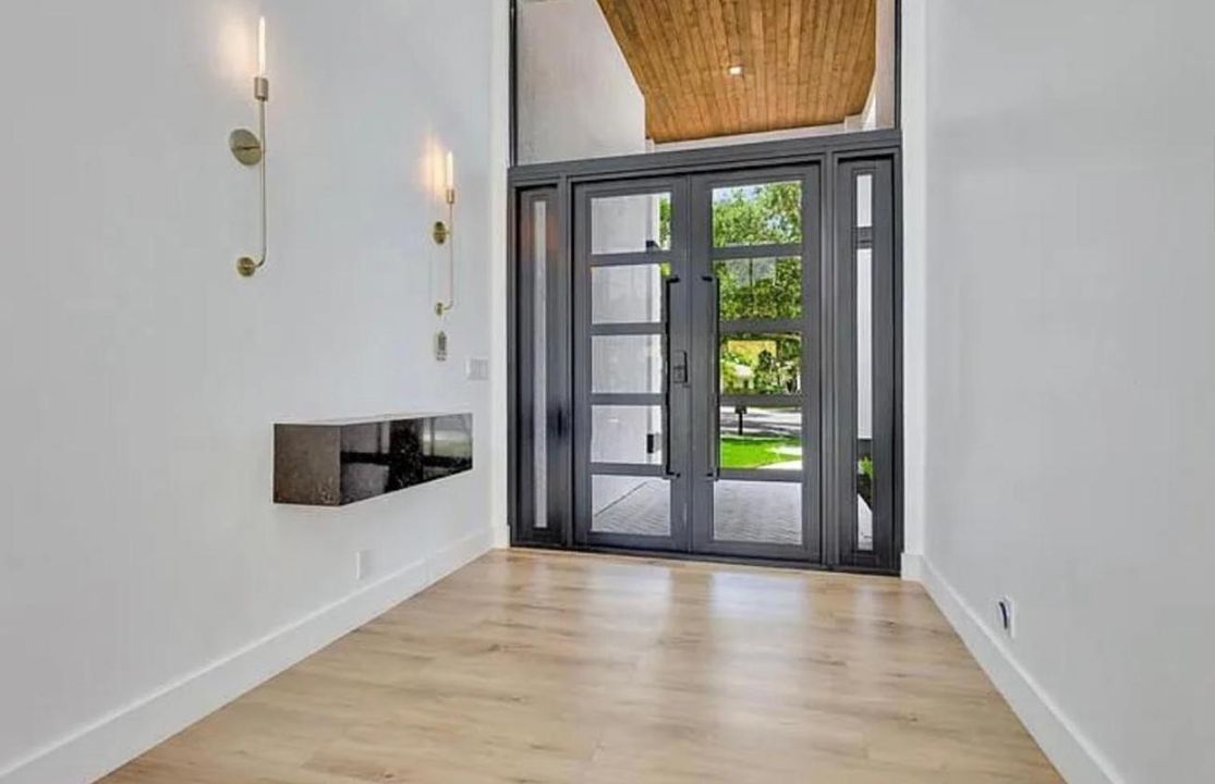 For Rent: $25,000 (4 beds, 4 baths, 3170 Square Feet)