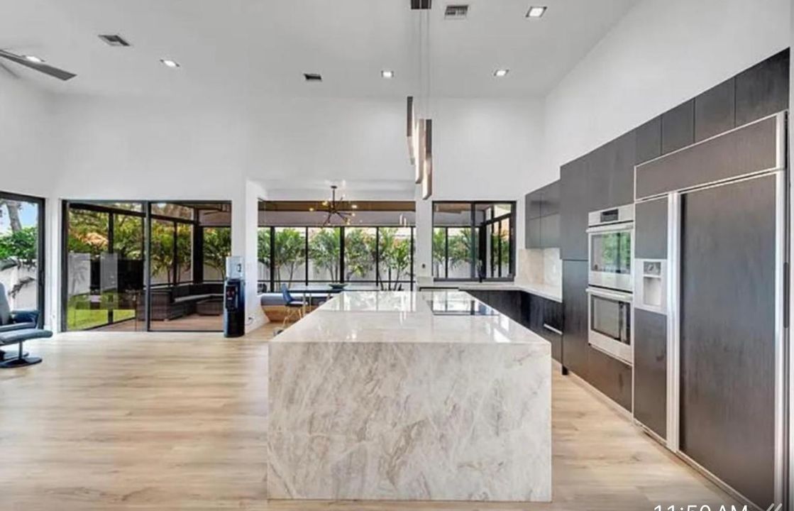 For Rent: $25,000 (4 beds, 4 baths, 3170 Square Feet)