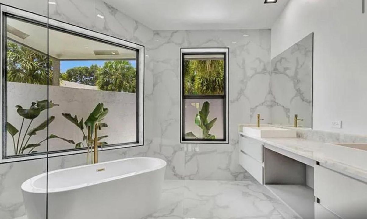 For Rent: $25,000 (4 beds, 4 baths, 3170 Square Feet)