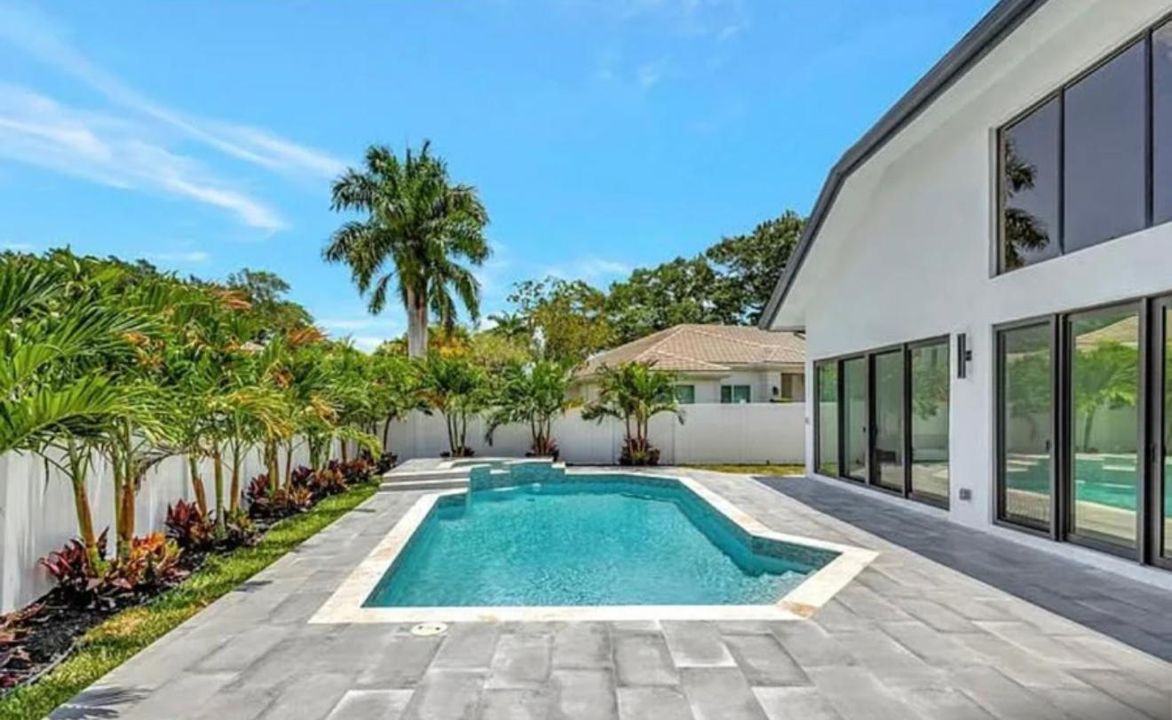 For Rent: $25,000 (4 beds, 4 baths, 3170 Square Feet)