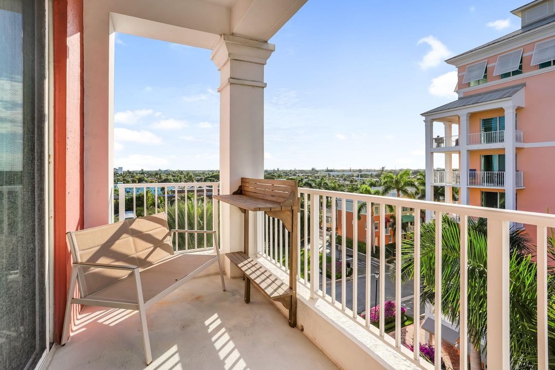 出租: $6,000 (2 贝兹, 2 浴室, 1350 平方英尺)